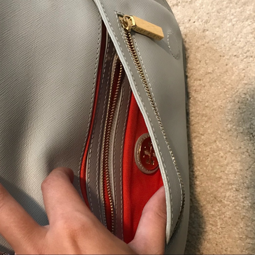 Tory Burch crossbody light blue purse - Picture 4 of 8